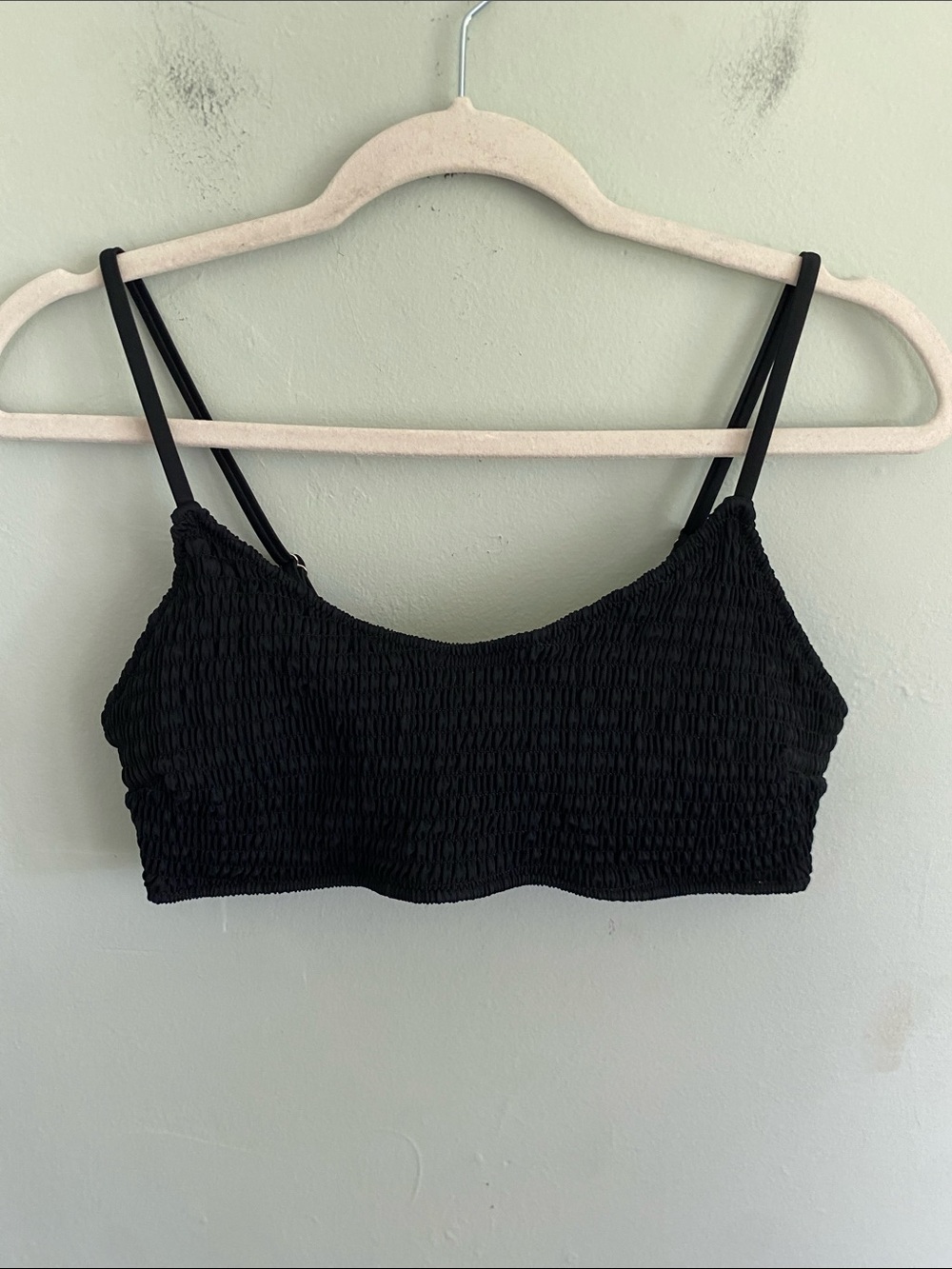 Sommer Ray Women’s Black Smocked Bikini Top Size Large